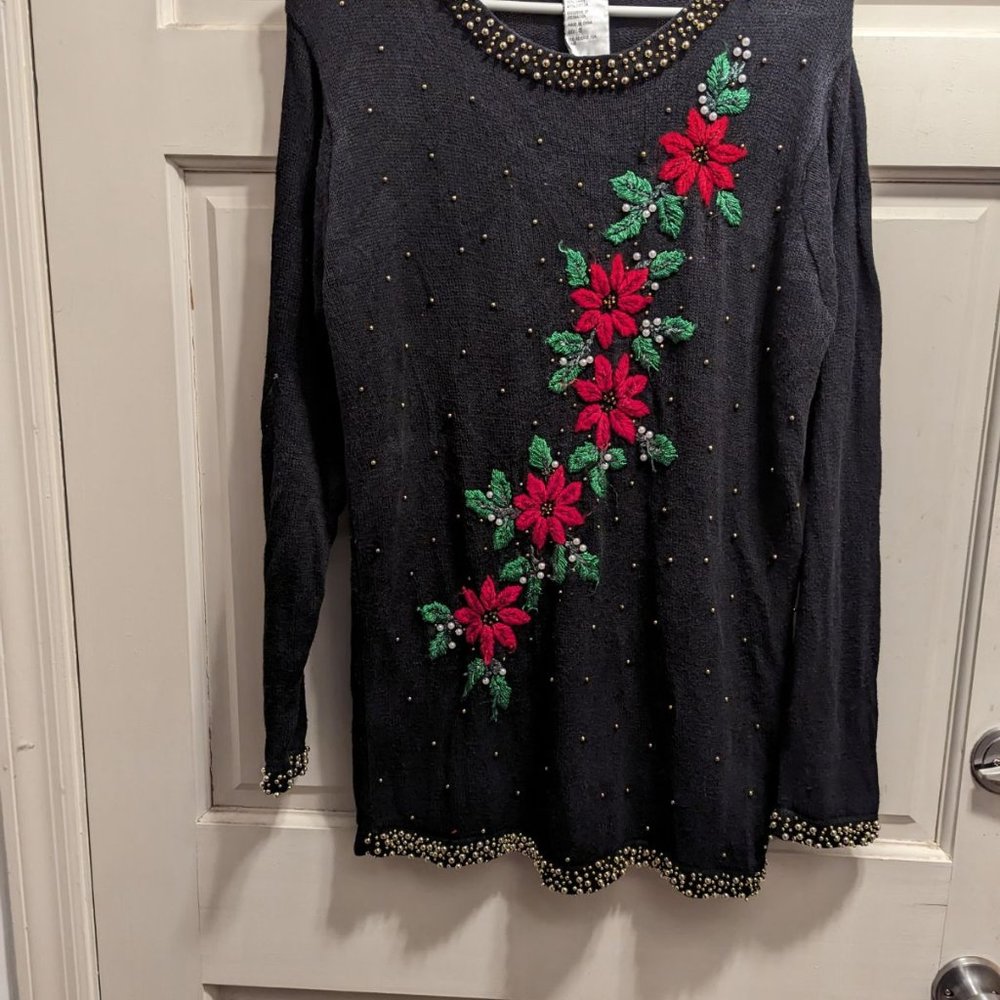 Sweater black Christmas size small
